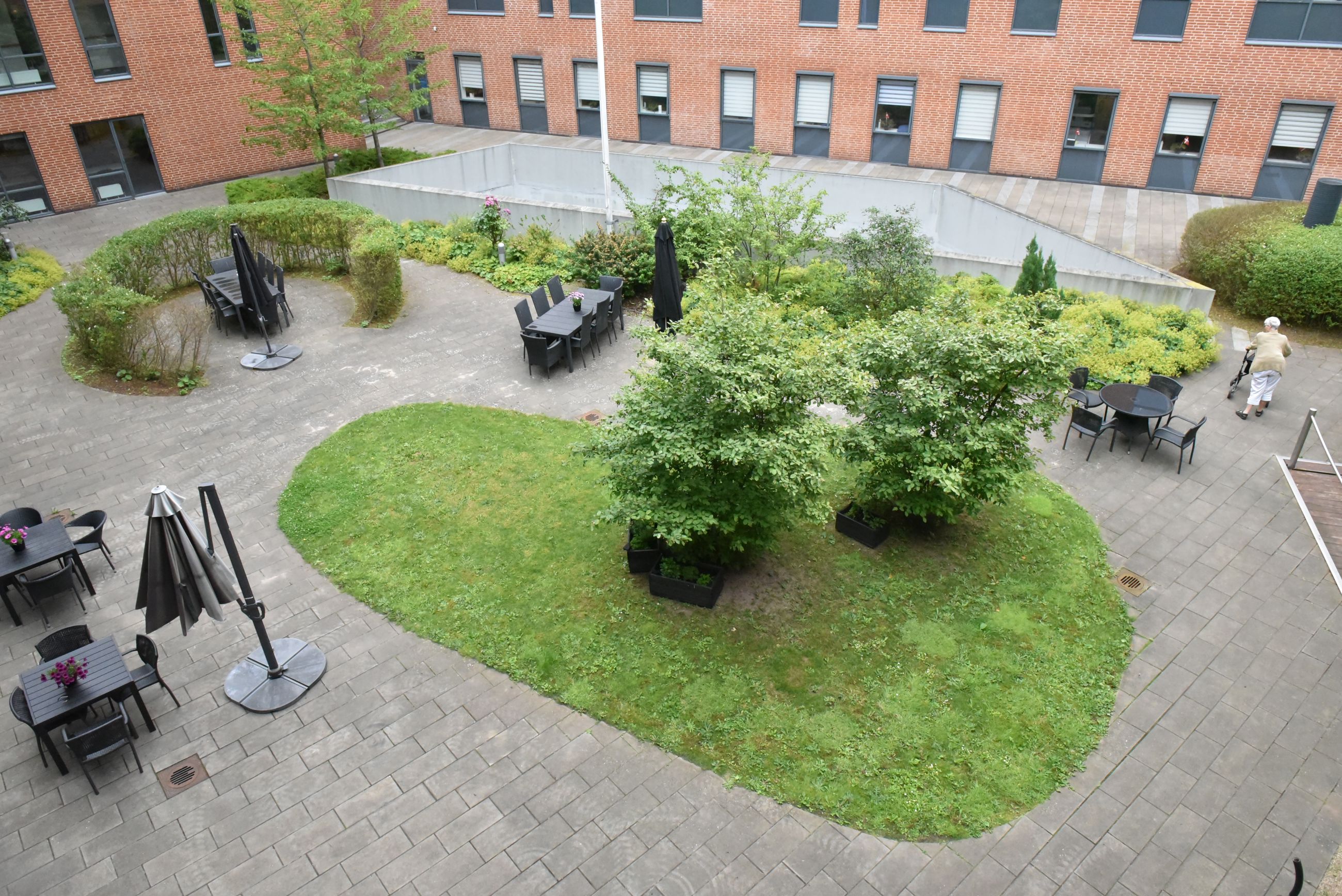 Have og terrasse hos Thors Bakke Ældrecenter